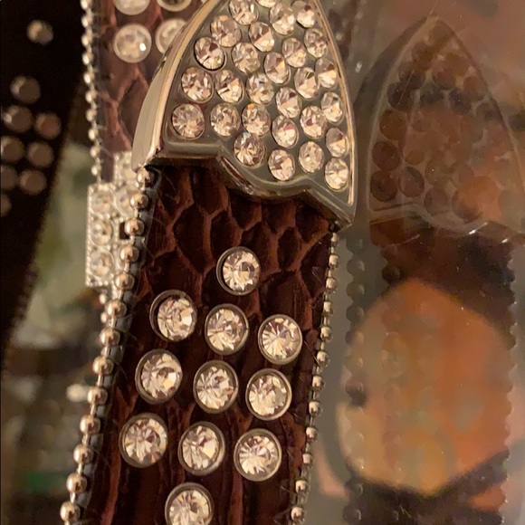 Studded belt real leather very nice quality - Picture 3 of 6